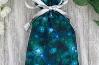Star Flowers Tarot Bag/ Custom Tarot Pouch/ Keepsake Bag / Drawstring Bag / Oracle Bag / Crystal Bag / Tarot Pouch / Cosmetic Bag