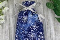Snowflake Tarot Bag/ Custom Tarot Pouch/ Keepsake Bag / Drawstring Bag / Oracle Bag / Crystal Bag / Tarot Pouch / Cosmetic Bag