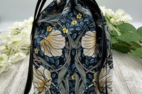 William Morris Tarot Bag/ Custom Tarot Bag/ Keepsake Bag / Drawstring Bag / Oracle Bag / Jewelry Bag / Crystal Bag / Gift Bag / Tarot Pouch