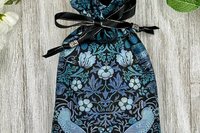 William Morris Tarot Bag/ Custom Tarot Bag/ Keepsake Bag / Drawstring Bag / Oracle Bag / Jewelry Bag / Crystal Bag / Gift Bag / Tarot Pouch