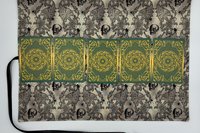 Reversible Cotton Lined Tarot Wrap/ Skull Tarot Wrap / Tarot Supplies / Tarot Deck Storage / Tarot Cloth / Tarot Supplies / Altar