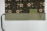 Reversible Silk Lined Tarot Wrap/ William Morris Tarot Wrap / Tarot Supplies / Tarot Deck Storage / Tarot Cloth / Tarot Supplies / Altar
