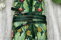 Reversible Silk Lined Tarot Wrap/ William Morris Tarot Wrap / Tarot Supplies / Tarot Deck Storage / Tarot Cloth / Tarot Supplies / Altar