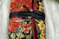 Reversible Silk Lined Tarot Wrap/ Poinsettia Tarot Wrap / Tarot Supplies / Tarot Deck Storage / Tarot Cloth / Tarot Supplies / Altar