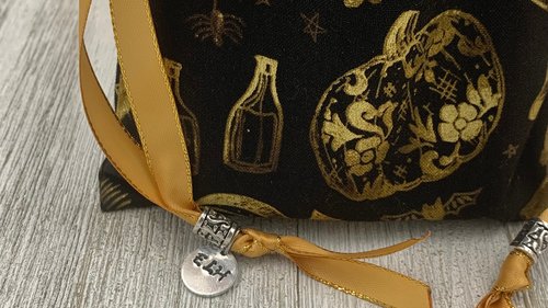 Witchy Tarot Bag/ Custom Tarot Pouch/ Keepsake Bag / Drawstring Bag / Oracle Bag / Crystal Bag / Tarot Pouch / Cosmetic Bag