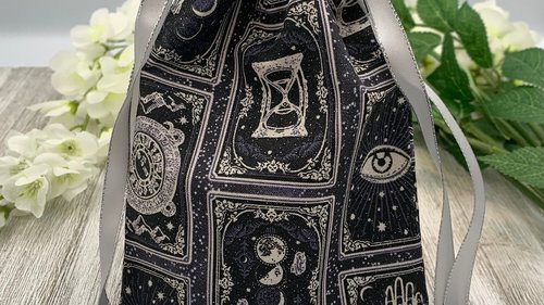 Witchy Card Design Tarot Bag/ Custom Tarot Pouch/ Keepsake Bag / Drawstring Bag / Oracle Bag / Crystal Bag / Tarot Pouch / Cosmetic Bag