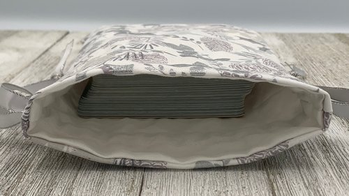 Winter Leaves Tarot Bag/ Custom Tarot Pouch/ Keepsake Bag / Drawstring Bag / Oracle Bag / Crystal Bag / Tarot Pouch / Cosmetic Bag