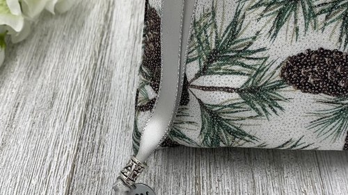 Pinecone Tarot Bag/ Custom Tarot bag/ Keepsake Bag / Drawstring Bag / Oracle Bag / Crystal Bag / Gift Bag / Tarot Pouch / Cosmetic Bag