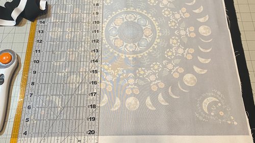 Moon Phase Floral Altar Cloth, Tarot Cloth, Altar Decor, Double Sided Altar Cloth, Wall Hanging, Dice Mat, Centerpiece
