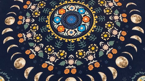 Moon Phase Floral Altar Cloth, Tarot Cloth, Altar Decor, Double Sided Altar Cloth, Wall Hanging, Dice Mat, Centerpiece