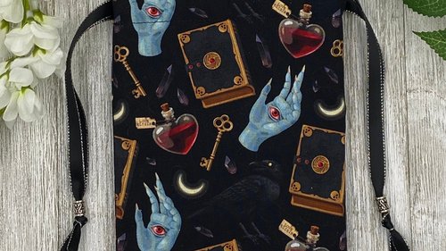 Witchy Eye Raven Tarot Bag/ Custom Tarot Pouch/ Keepsake Bag / Drawstring Bag / Oracle Bag / Crystal Bag / Tarot Pouch / Cosmetic Bag