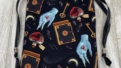 Witchy Eye Raven Tarot Bag/ Custom Tarot Pouch/ Keepsake Bag / Drawstring Bag / Oracle Bag / Crystal Bag / Tarot Pouch / Cosmetic Bag