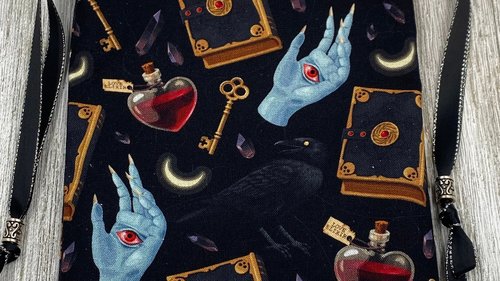 Witchy Eye Raven Tarot Bag/ Custom Tarot Pouch/ Keepsake Bag / Drawstring Bag / Oracle Bag / Crystal Bag / Tarot Pouch / Cosmetic Bag