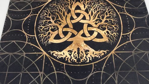 Triquetra Tree Altar Cloth, Tarot Cloth, Altar Decor, Double Sided Altar Cloth, Wall Hanging, Dice Mat, Centerpiece