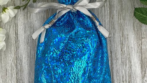 Holographic Tarot Bag/ Custom Tarot Pouch/ Keepsake Bag / Drawstring Bag / Oracle Bag / Crystal Bag / Tarot Pouch
