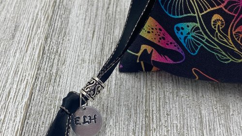 Mushroom Moon Tarot Bag/ Custom Tarot Pouch/ Keepsake Bag / Drawstring Bag / Oracle Bag / Crystal Bag / Tarot Pouch / Cosmetic Bag