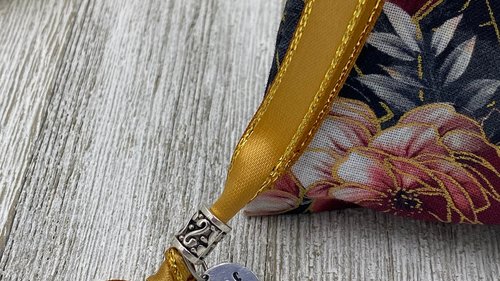 Floral Web Tarot Bag/ Custom Tarot Pouch/ Keepsake Bag / Drawstring Bag / Oracle Bag / Crystal Bag / Tarot Pouch / Cosmetic Bag