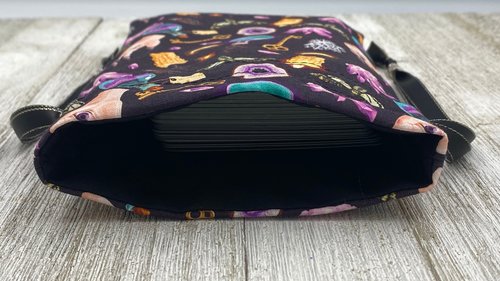 Witchy Crystal Tarot Bag/ Custom Tarot Pouch/ Keepsake Bag / Drawstring Bag / Oracle Bag / Crystal Bag / Tarot Pouch / Cosmetic Bag