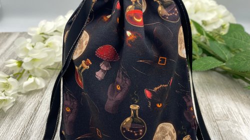 Witchy Cat Tarot Bag/ Custom Tarot Pouch/ Keepsake Bag / Drawstring Bag / Oracle Bag / Crystal Bag / Tarot Pouch / Cosmetic Bag