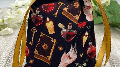 Witchy Rose Tarot Bag/ Custom Tarot Pouch/ Keepsake Bag / Drawstring Bag / Oracle Bag / Crystal Bag / Tarot Pouch / Cosmetic Bag