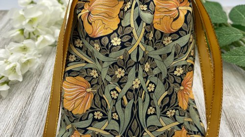 Willim Morris Tarot Bag/ Custom Tarot Bag/ Keepsake Bag / Drawstring Bag / Oracle Bag / Jewelry Bag / Crystal Bag / Gift Bag / Tarot Pouch