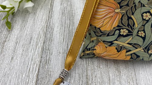 Willim Morris Tarot Bag/ Custom Tarot Bag/ Keepsake Bag / Drawstring Bag / Oracle Bag / Jewelry Bag / Crystal Bag / Gift Bag / Tarot Pouch