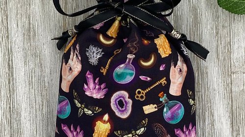 Witchy Crystal Tarot Bag/ Custom Tarot Pouch/ Keepsake Bag / Drawstring Bag / Oracle Bag / Crystal Bag / Tarot Pouch / Cosmetic Bag