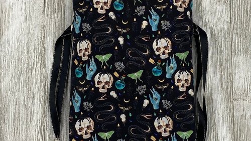 Snakes Tarot Bag/ Custom Tarot Pouch/ Keepsake Bag / Drawstring Bag / Oracle Bag / Crystal Bag / Tarot Pouch / Cosmetic Bag