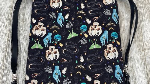 Snakes Tarot Bag/ Custom Tarot Pouch/ Keepsake Bag / Drawstring Bag / Oracle Bag / Crystal Bag / Tarot Pouch / Cosmetic Bag