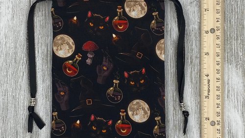 Witchy Cat Tarot Bag/ Custom Tarot Pouch/ Keepsake Bag / Drawstring Bag / Oracle Bag / Crystal Bag / Tarot Pouch / Cosmetic Bag
