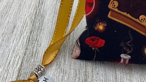 Witchy Rose Tarot Bag/ Custom Tarot Pouch/ Keepsake Bag / Drawstring Bag / Oracle Bag / Crystal Bag / Tarot Pouch / Cosmetic Bag