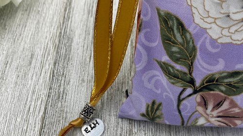 Floral Tarot Bag/ Custom Tarot Bag/ Keepsake Bag / Drawstring Bag / Oracle Bag / Jewelry Bag / Crystal Bag / Gift Bag / Tarot Pouch