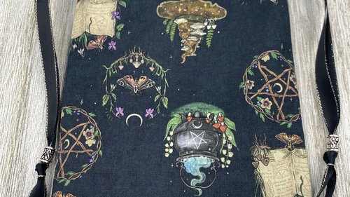 Witchy Tarot Bag/ Custom Tarot Pouch/ Keepsake Bag / Drawstring Bag / Oracle Bag / Crystal Bag / Tarot Pouch / Cosmetic Bag