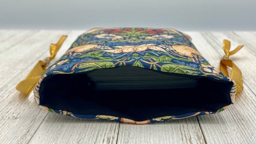 William Morris Tarot Bag/ Custom Tarot Bag/ Keepsake Bag / Drawstring Bag / Oracle Bag / Jewelry Bag / Crystal Bag / Gift Bag / Tarot Pouch