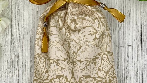 William Morris Tarot Bag/ Custom Tarot Bag/ Keepsake Bag / Drawstring Bag / Oracle Bag / Jewelry Bag / Crystal Bag / Gift Bag / Tarot Pouch