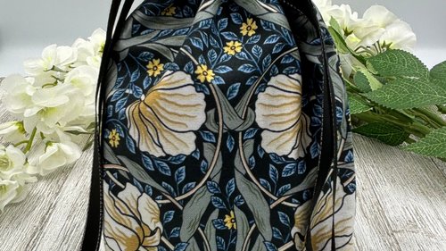 William Morris Tarot Bag/ Custom Tarot Bag/ Keepsake Bag / Drawstring Bag / Oracle Bag / Jewelry Bag / Crystal Bag / Gift Bag / Tarot Pouch