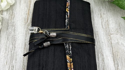 Reversible Silk Lined Tarot Wrap/ William Morris Tarot Wrap / Tarot Supplies / Tarot Deck Storage / Tarot Cloth / Tarot Supplies / Altar