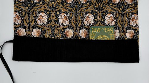 Reversible Silk Lined Tarot Wrap/ William Morris Tarot Wrap / Tarot Supplies / Tarot Deck Storage / Tarot Cloth / Tarot Supplies / Altar