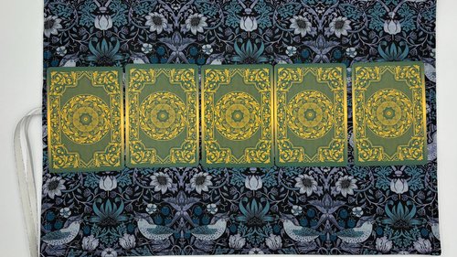 Reversible Silk Lined Tarot Wrap/ William Morris Tarot Wrap / Tarot Supplies / Tarot Deck Storage / Tarot Cloth / Tarot Supplies / Altar