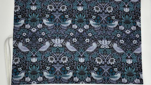 Reversible Silk Lined Tarot Wrap/ William Morris Tarot Wrap / Tarot Supplies / Tarot Deck Storage / Tarot Cloth / Tarot Supplies / Altar