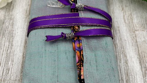 Reversible Silk Lined Tarot Wrap/ Moon Tarot Wrap / Tarot Supplies / Tarot Deck Storage / Tarot Cloth / Tarot Supplies / Altar