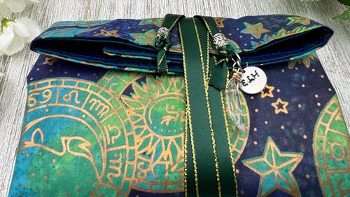 Reversible Silk Lined Tarot Wrap/ Celestial Tarot Wrap / Tarot Supplies / Tarot Deck Storage / Tarot Cloth / Tarot Supplies / Altar