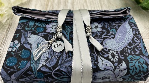 Reversible Silk Lined Tarot Wrap/ William Morris Tarot Wrap / Tarot Supplies / Tarot Deck Storage / Tarot Cloth / Tarot Supplies / Altar