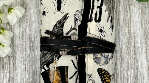 Reversible Cotton Lined Tarot Wrap/ HalloweenTarot Wrap / Tarot Supplies / Tarot Deck Storage / Tarot Cloth / Tarot Supplies / Altar