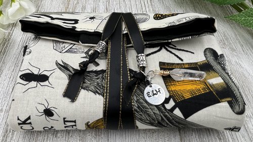 Reversible Cotton Lined Tarot Wrap/ HalloweenTarot Wrap / Tarot Supplies / Tarot Deck Storage / Tarot Cloth / Tarot Supplies / Altar