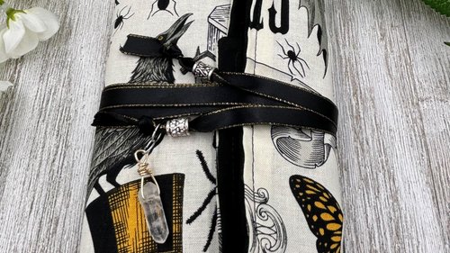 Reversible Cotton Lined Tarot Wrap/ HalloweenTarot Wrap / Tarot Supplies / Tarot Deck Storage / Tarot Cloth / Tarot Supplies / Altar