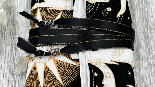 Reversible Silk Lined Tarot Wrap/ Sun Tarot Wrap / Tarot Supplies / Tarot Deck Storage / Tarot Cloth / Tarot Supplies / Altar