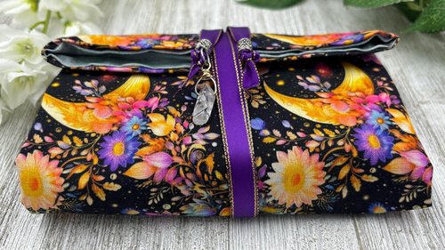 Reversible Silk Lined Tarot Wrap/ Moon Tarot Wrap / Tarot Supplies / Tarot Deck Storage / Tarot Cloth / Tarot Supplies / Altar