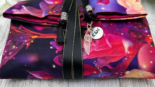 Reversible Silk Lined Tarot Wrap/ Rose Tarot Wrap / Tarot Supplies / Tarot Deck Storage / Tarot Cloth / Tarot Supplies / Altar