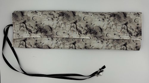 Reversible Cotton Lined Tarot Wrap/ Moons Tarot Wrap / Tarot Supplies / Tarot Deck Storage / Tarot Cloth / Tarot Supplies / Altar